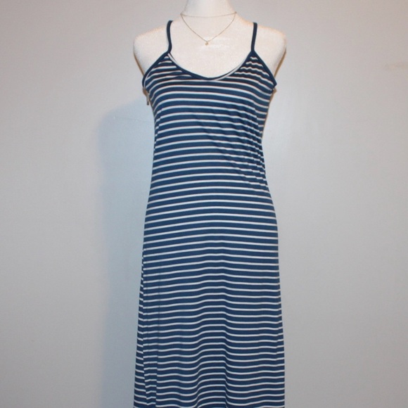 Striped blue and white dress - Picture 3 of 6